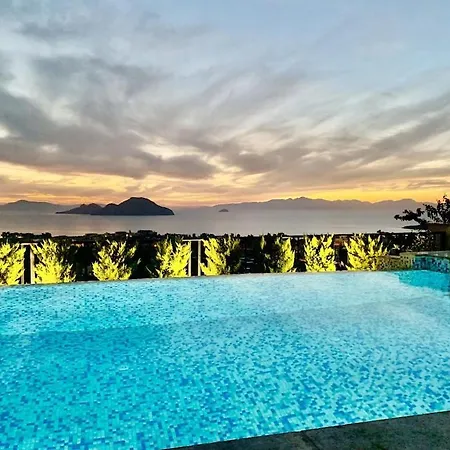 Bodrum - 5 Bedrooms “sunset Villa”, With Infinity Heated Swimming Pool ヴィラ