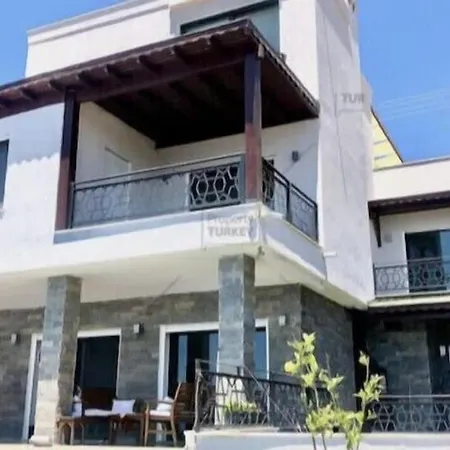 Вилла Bodrum - 5 Bedrooms “sunset Villa”, With Infinity Heated Swimming Pool Тургутрейс