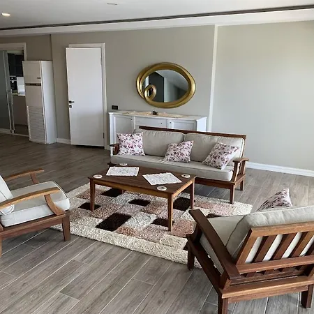 Bodrum - 5 Bedrooms “sunset Villa”, With Infinity Heated Swimming Pool Тургутрейс