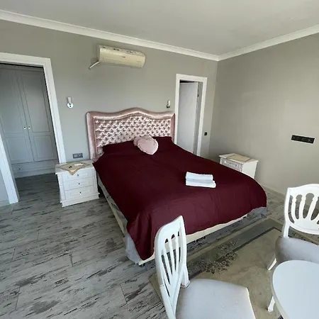 Вилла Bodrum - 5 Bedrooms “sunset Villa”, With Infinity Heated Swimming Pool Тургутрейс