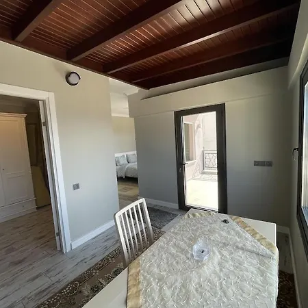 Bodrum - 5 Bedrooms “sunset Villa”, With Infinity Heated Swimming Pool * Тургутрейс