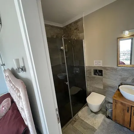 Вилла Bodrum - 5 Bedrooms “sunset Villa”, With Infinity Heated Swimming Pool Тургутрейс