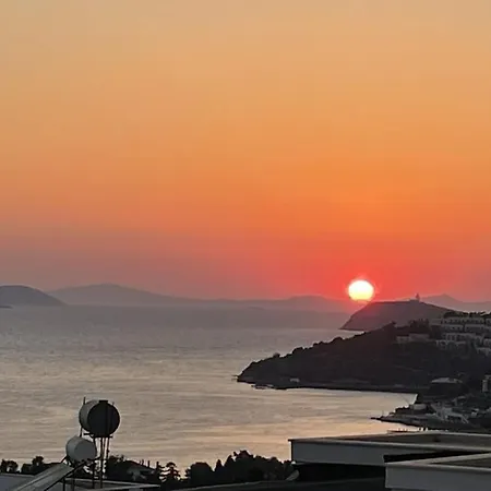 Вилла Bodrum - 5 Bedrooms “sunset Villa”, With Infinity Heated Swimming Pool *